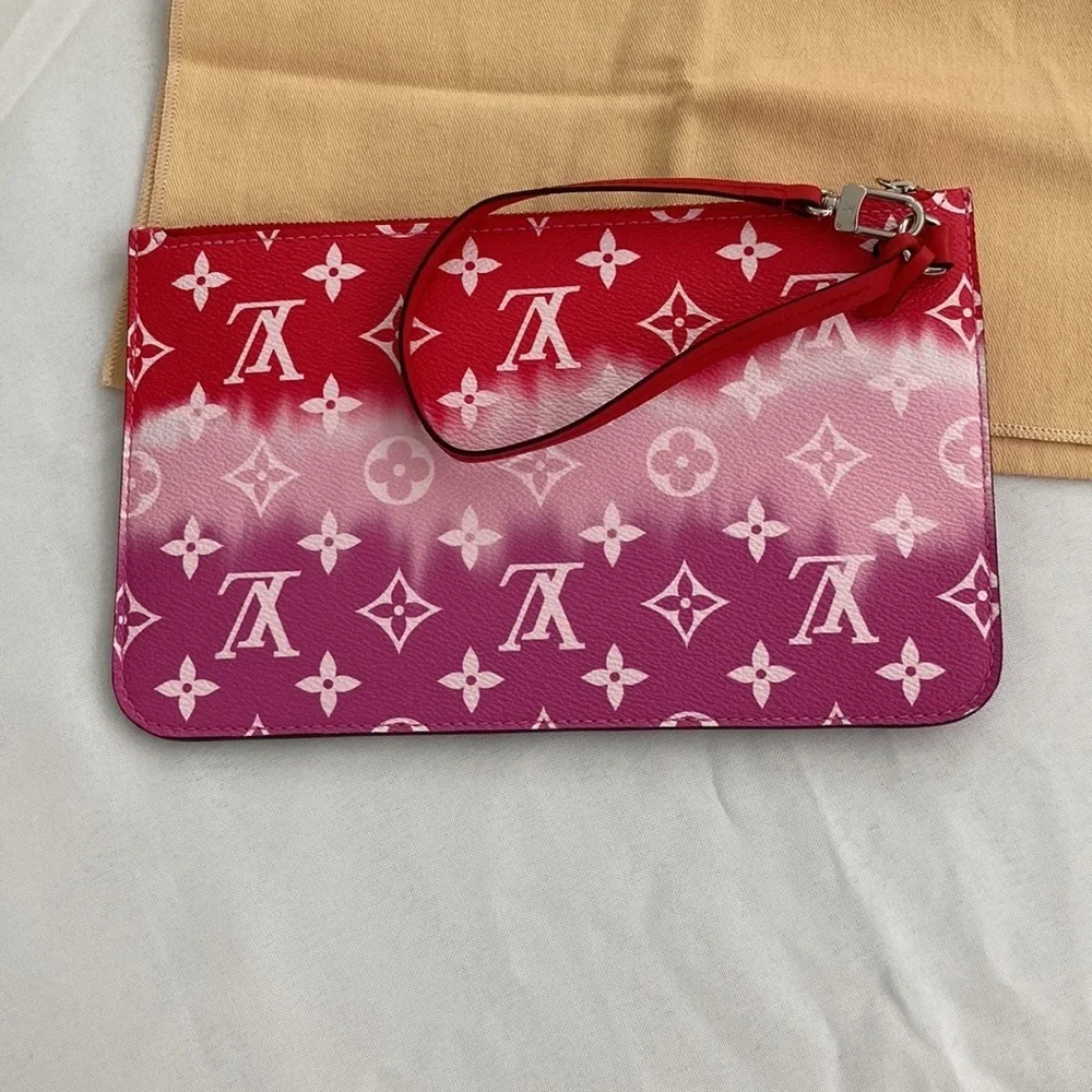 Nwot Louis Vuitton Escale Neverfull MM Pochette - Picture 2 of 10